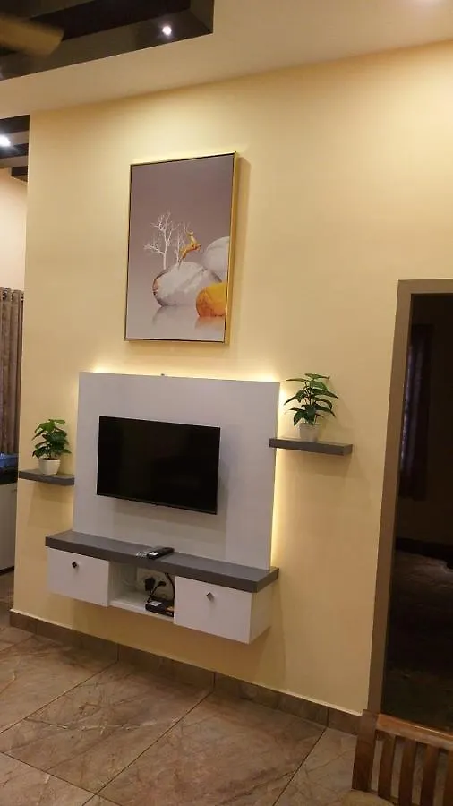 Henly Homestay Kochi 0*,