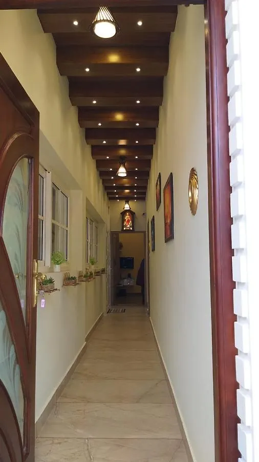 Henly Homestay Kochi 0*,  India